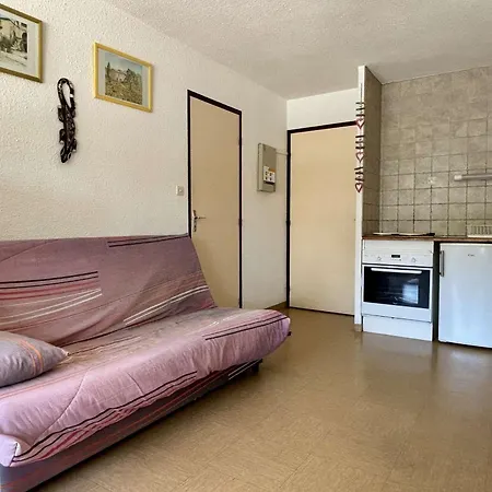 شقة 2 Pieces Avec Piscine, Parking, A 400m De La - - Fr-1-225-629